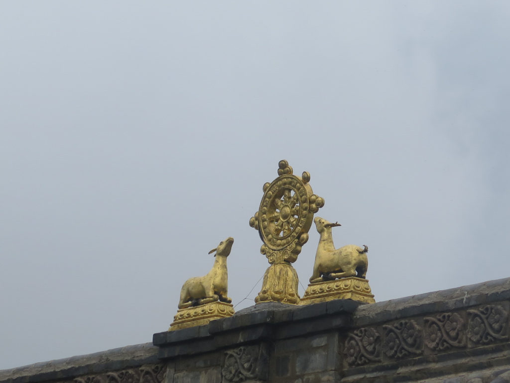 goldene Dachskulptur, buddhistisch Aimag Museum Tsetserleg